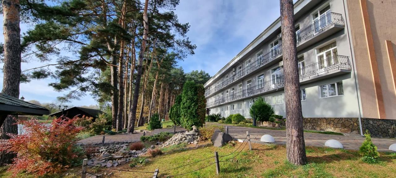 Готельно-Ресторанний Комплекс Три Бобри Lytovezh Exterior foto