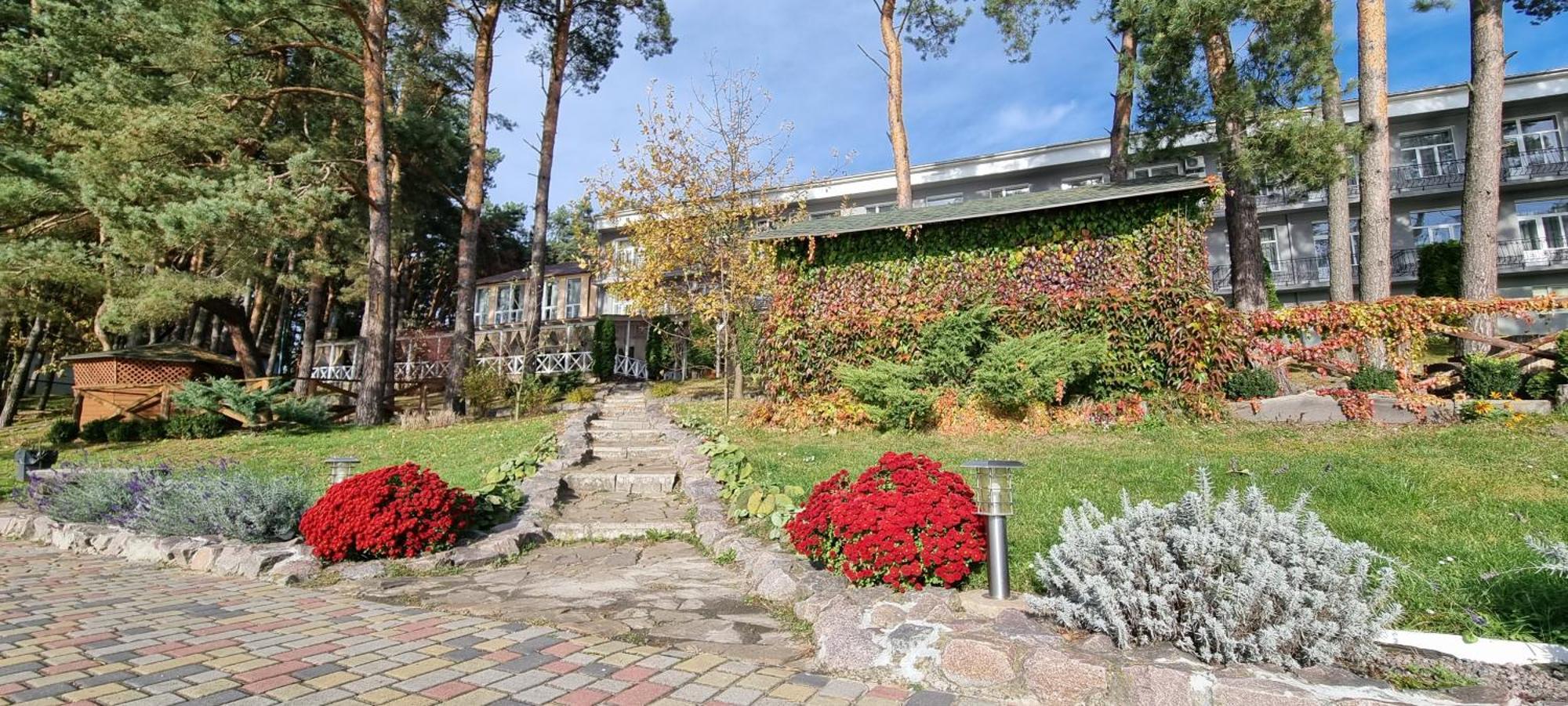 Готельно-Ресторанний Комплекс Три Бобри Lytovezh Exterior foto